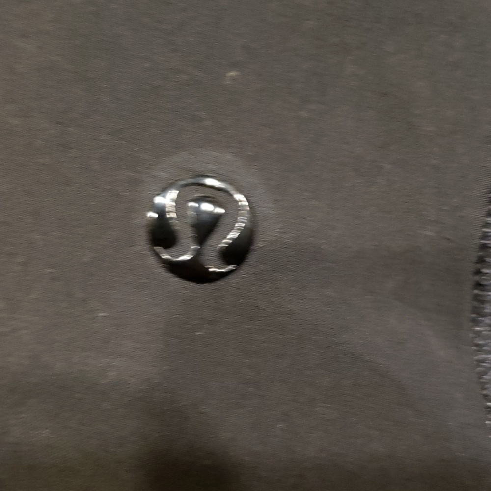 LULULEMON TOP SIZE 6 - Picture 3 of 4
